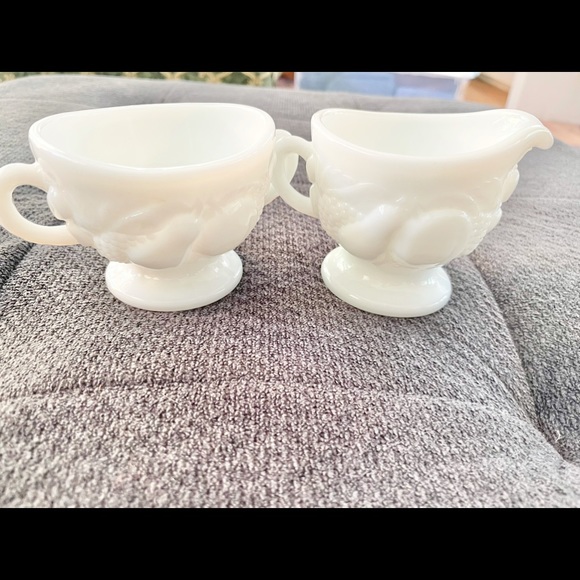 unknown Kitchen Vintage Milk Glass Creamer And Sugar Set Poshmark